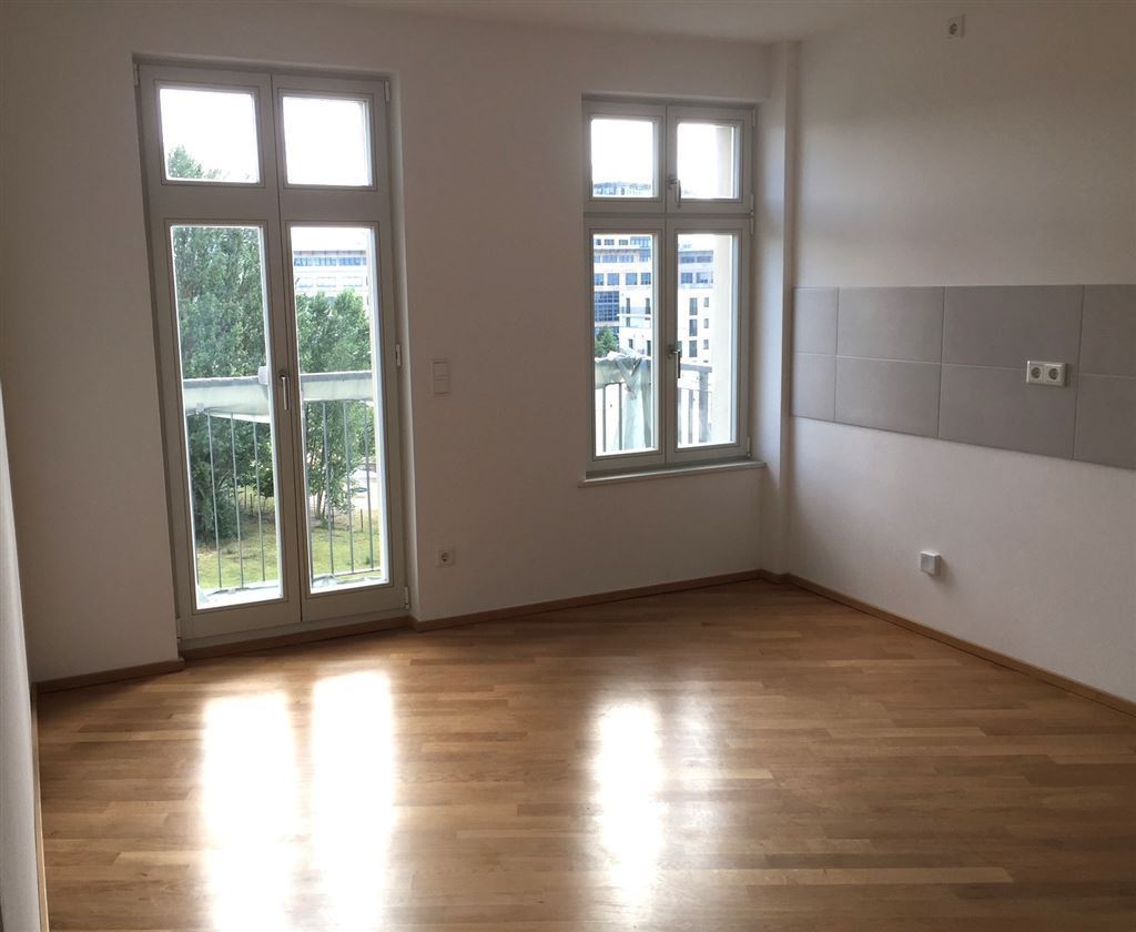 Küche mit Balkon