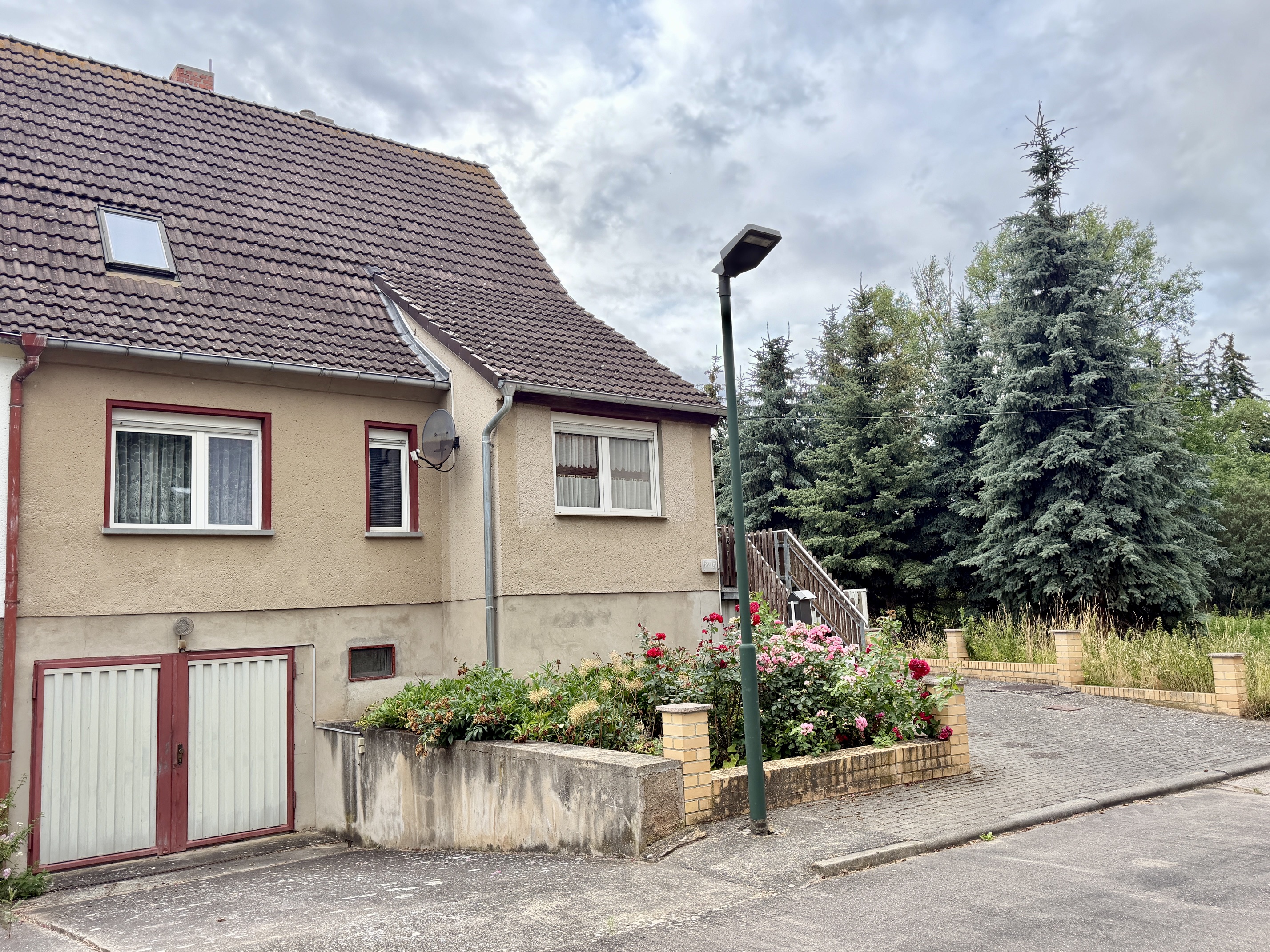 Straßenansicht