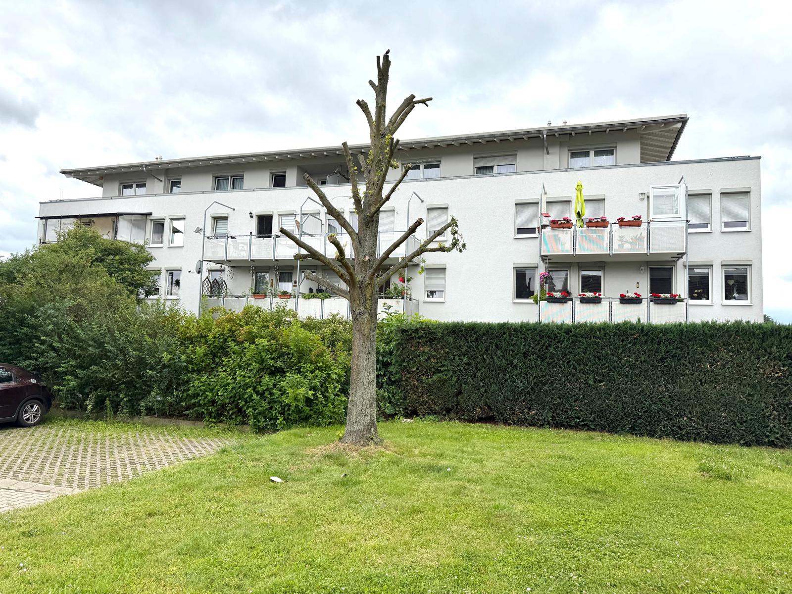 Haus gartenseiig