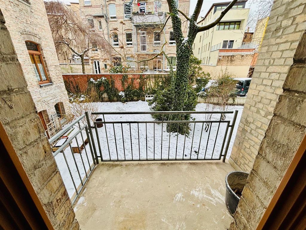 Referenzbild Balkon hofseits