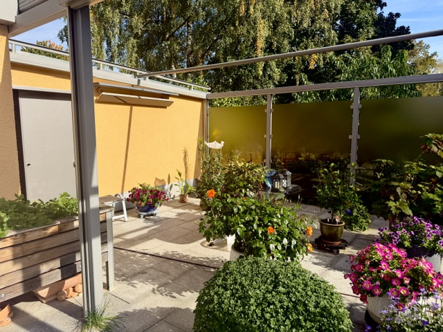 Terrasse mit Überdachung
