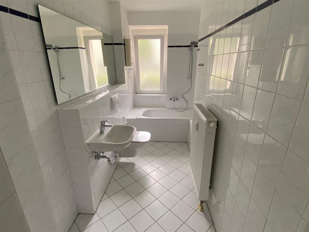 Ruhige Lage! Tolle 2-Zi. Whg mit Balkon, Bad mit Fenster! - Foto 2