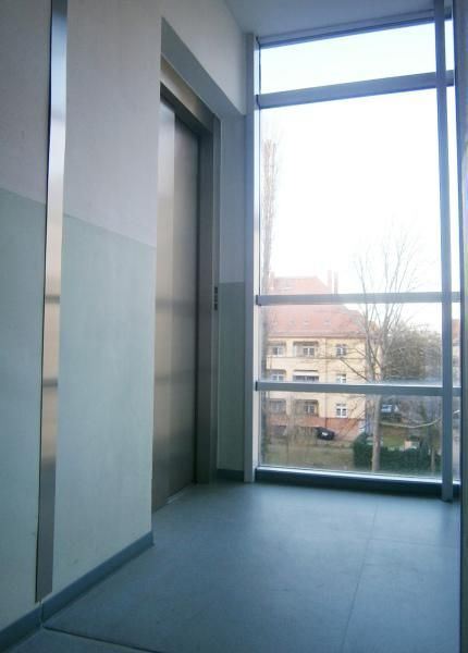 Wohnen in Schönefeld: 3-Zi. Whg mit offener Küche, Balkon, LIFT im Haus - Foto 4