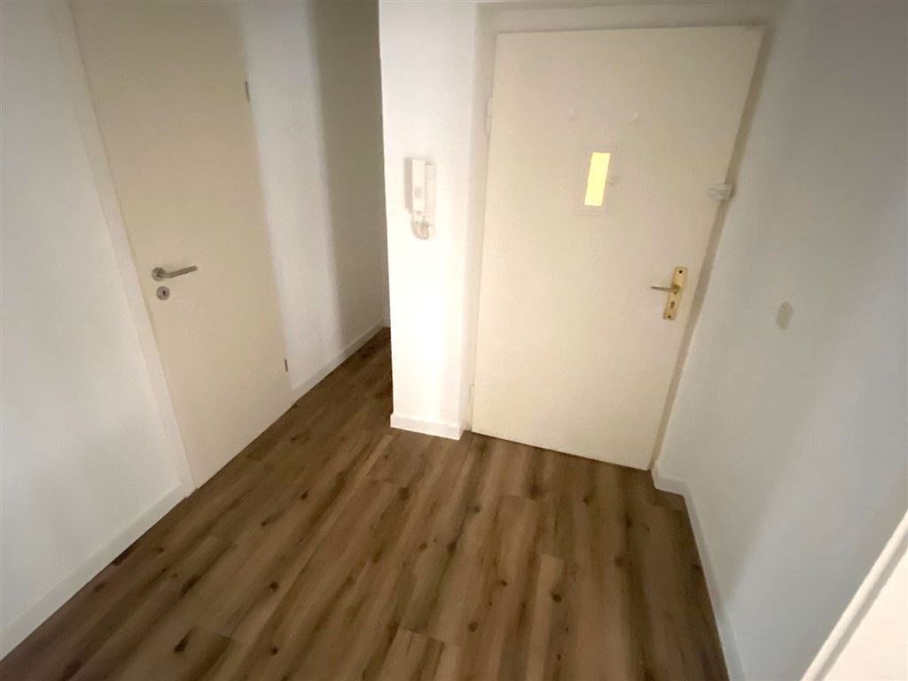 Ruhige Lage! Tolle 2-Zi. Whg mit Balkon, Bad mit Fenster! - Photo 4