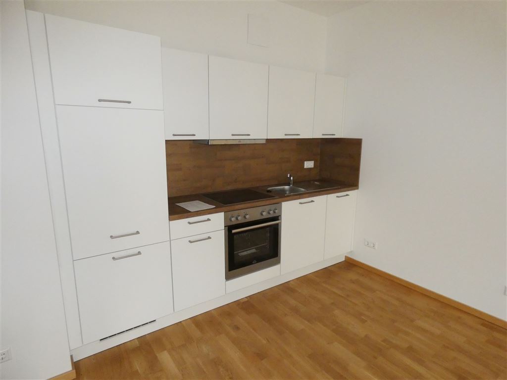Toll geschnittene 2-Zi. Whg mit Balkon, Parkett, FBH und AR - Photo 2