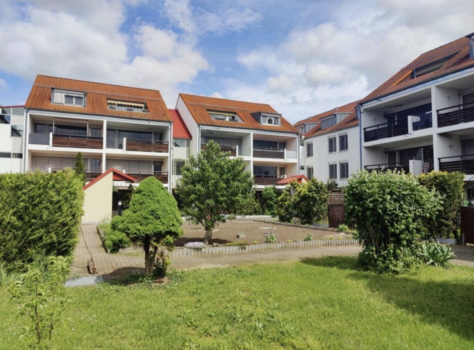 Schöne 2 Zimmer Whg. mit Weitblick in Queis, Balkon unt TG-Stellplatz! - Photo 3