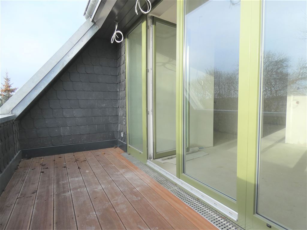 Großzügige 2-Zi.- Whg. | Dachterrasse | EBK | Gäste WC | Fubo-Heizung | Klimaanlage - Foto 5