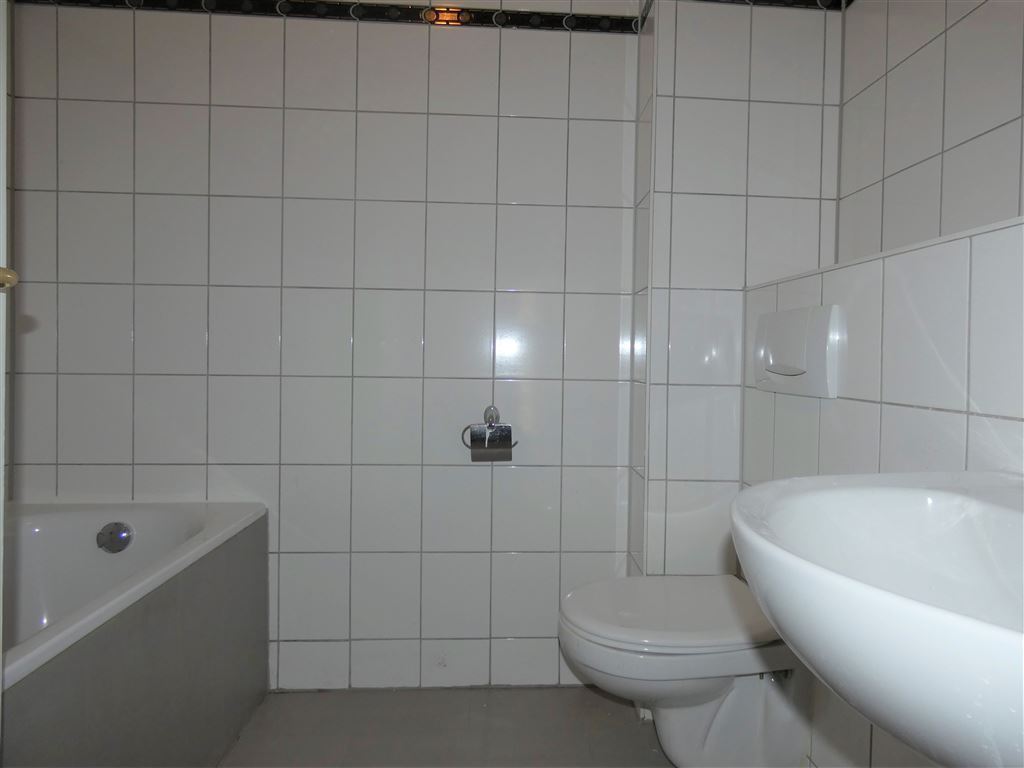 2-Zi.-Whg. | große Wohnküche | Balkon | gute Verkehrsanbindung - Photo 3