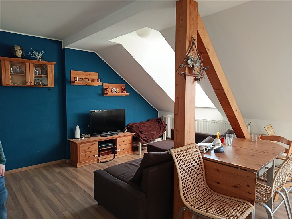3 Zi.-Whg.in Grimma | neues Laminat | Bad mit Wanne und Dusche,| Balkon | Stellplatz möglich! - Photo 1
